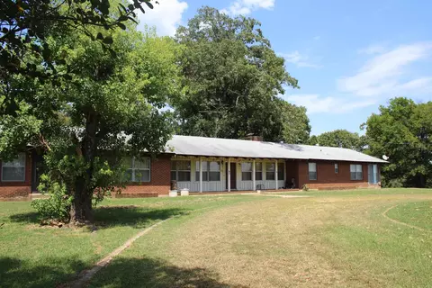 136 Fowler Rd, Nashville, AR 71852