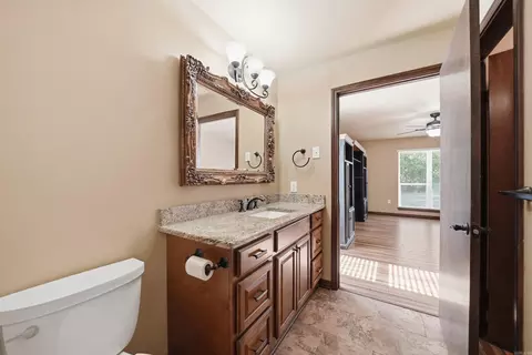 Bath - 43 Hidden Valley Dr, Conway, AR 72032 photo 5 of 5