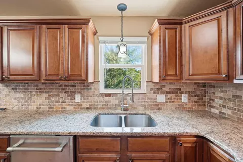 Kitchen - 43 Hidden Valley Dr, Conway, AR 72032 photo 3 of 3