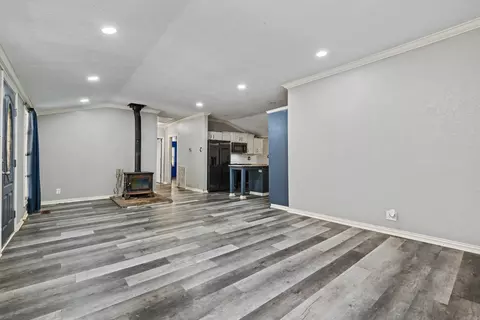 Living - 2354 Thunderbird Loop, Traskwood, AR 72167 photo 3 of 7