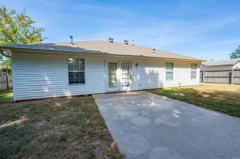 Exterior - 1019 Allyson Ave, Bryant, AR 72022 photo 3 of 9