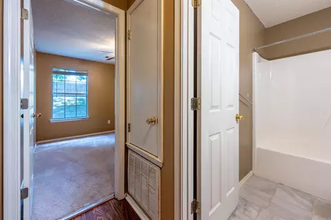 Entry Way - 1019 Allyson Ave, Bryant, AR 72022 photo 2 of 2