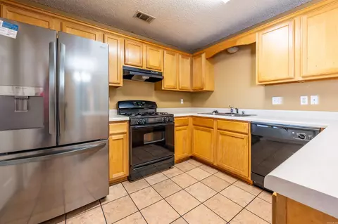 Kitchen - 1019 Allyson Ave, Bryant, AR 72022 photo 1 of 1