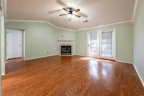 Living - 1019 Allyson Ave, Bryant, AR 72022 photo 2 of 2