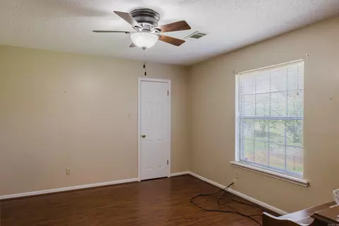 Bedroom - 2004 N Fox Trl, Benton, AR 72019 photo 2 of 6