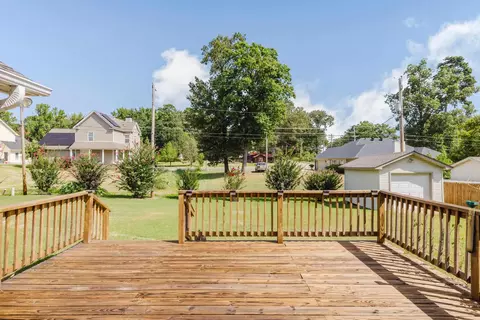 Exterior - 2004 N Fox Trl, Benton, AR 72019 photo 6 of 10