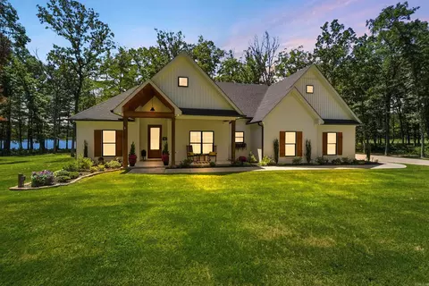 11 E Lucille Ln, Perryville, AR 72126
