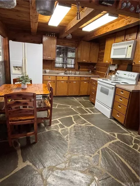Kitchen - 15036 Highway 197, Scranton, AR 72863 photo 1 of 1