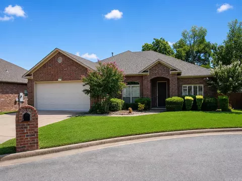 19 Stonecreek Ct, Little Rock, AR 72223