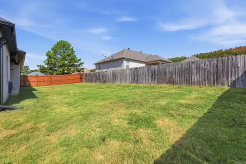 Exterior - 81 Lakeland Dr, Cabot, AR 72023 photo 9 of 9