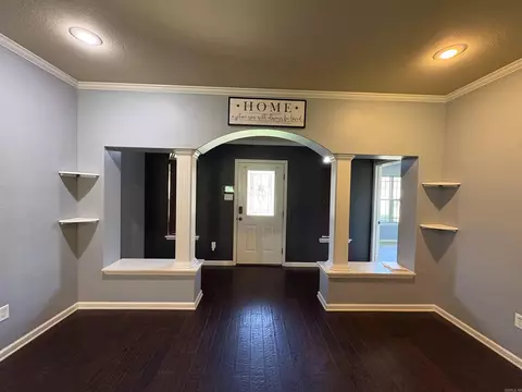 Living - 2025 Shadow Ridge Rd, Conway, AR 72032 photo 1 of 3