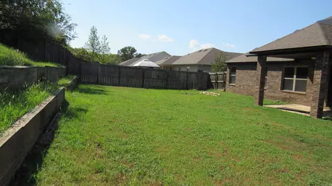 Exterior - 2025 Shadow Ridge Rd, Conway, AR 72032 photo 8 of 9