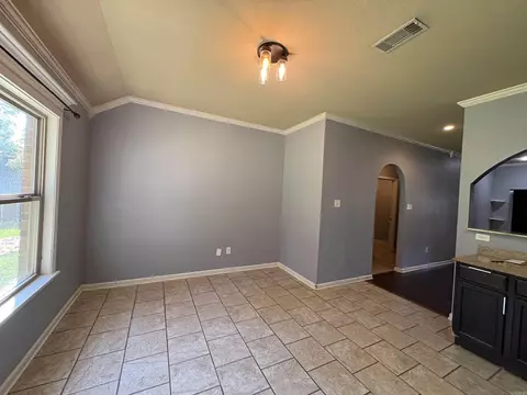 Living - 2025 Shadow Ridge Rd, Conway, AR 72032 photo 3 of 3