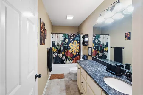 Bath - 577 Crepe Myrtle Loop, Cabot, AR 72023 photo 2 of 2