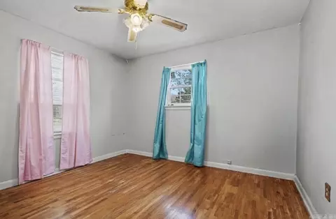 Bedroom - 1623 Dixie St, Benton, AR 72015 photo 3 of 3