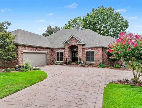200 Gardens Gate Cir, Hot Springs, AR 71913