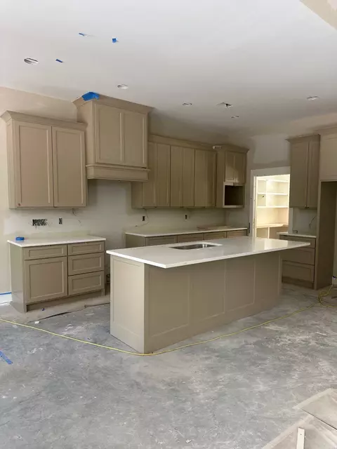 Kitchen - 9305 Zuber, Alexander, AR 72002 photo 1 of 2