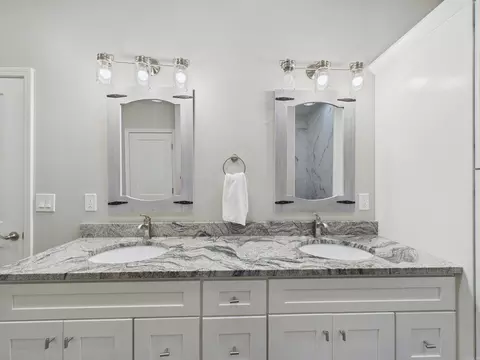 Bath - 175 Jl Loop, Southside, AR 72501 photo 2 of 4