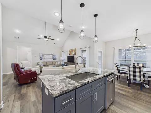Kitchen - 175 Jl Loop, Southside, AR 72501 photo 5 of 6