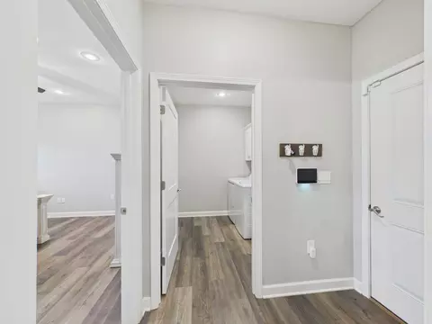 Entry Way - 175 Jl Loop, Southside, AR 72501 photo 1 of 2