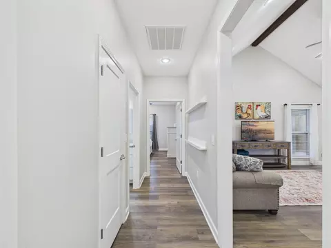 Entry Way - 175 Jl Loop, Southside, AR 72501 photo 2 of 2