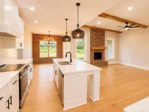 Kitchen - 6856 Detonti, Bauxite, AR 72011 photo 1 of 8