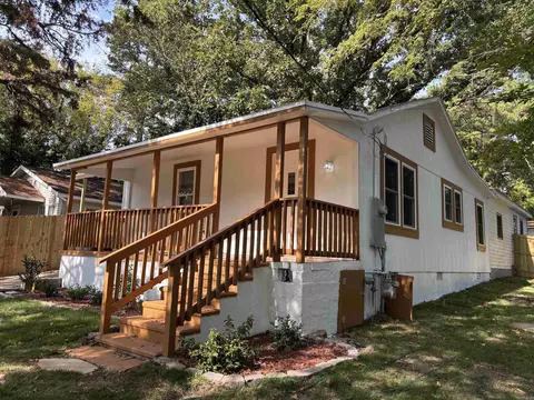300 Brenda St, Hot Springs, AR 71913