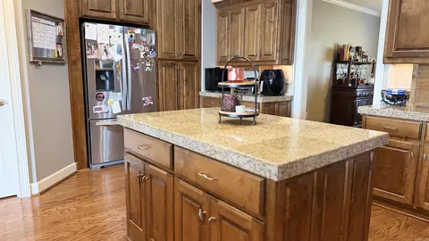 Kitchen - 3622 Independence Dr, Bryant, AR 72022 photo 3 of 4