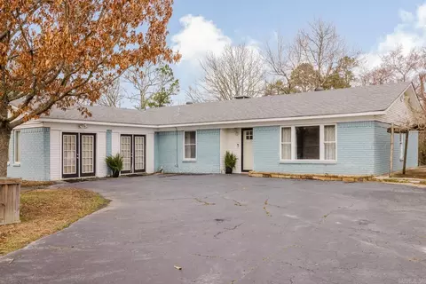 104 Rainbow Ln, Hot Springs, AR 71913