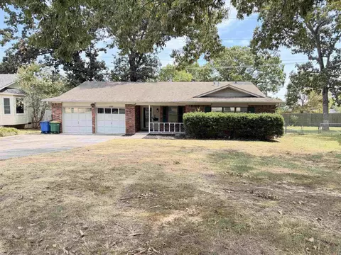 2705 Ozark Dr, North Little Rock, AR 72116