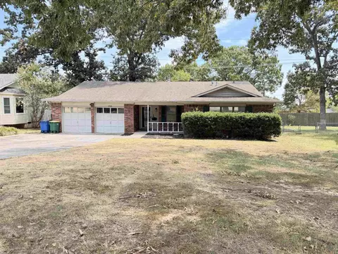 2705 Ozark Dr, North Little Rock, AR 72116