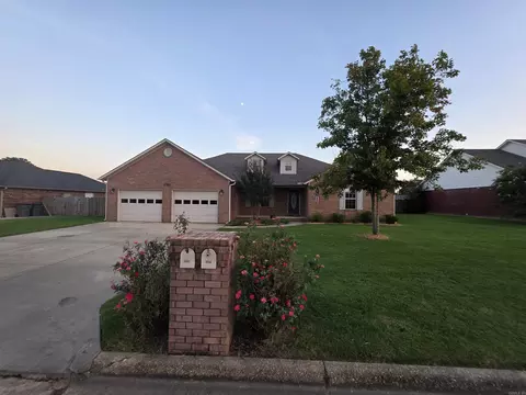2800 Cambridge, Paragould, AR 72450