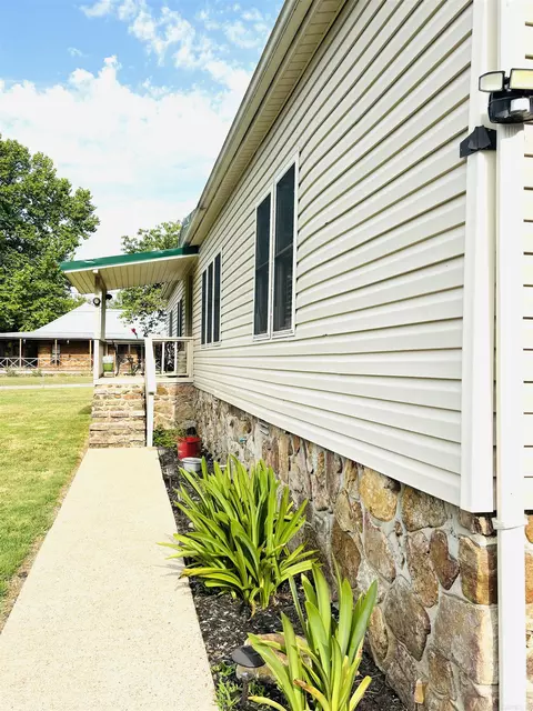 304 Evans St, Mountain View, AR 72560 photo 4