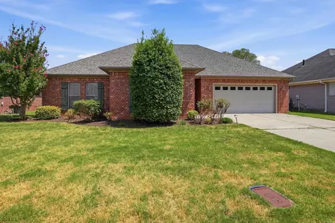 Exterior - 1160 Calloway Dr, Conway, AR 72034 photo 2 of 5