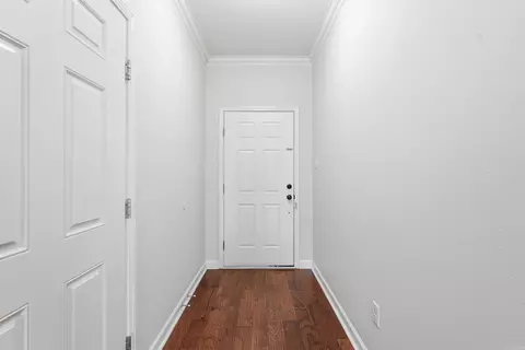 Entry Way - 1160 Calloway Dr, Conway, AR 72034 photo 2 of 5