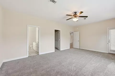 Bedroom - 1160 Calloway Dr, Conway, AR 72034 photo 3 of 6