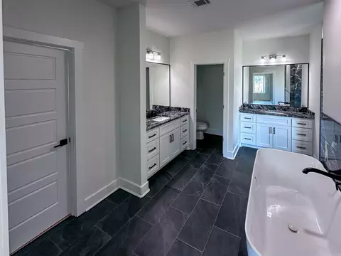 Bath - 9762 E Sardis Rd, Mabelvale, AR 72103 photo 3 of 11