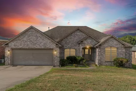 3401 N Ridge Dr, Jacksonville, AR 72076