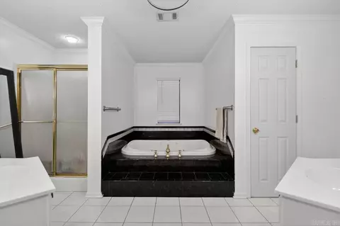 Bath - 716 Hilltop Rd, Alexander, AR 72002 photo 3 of 5