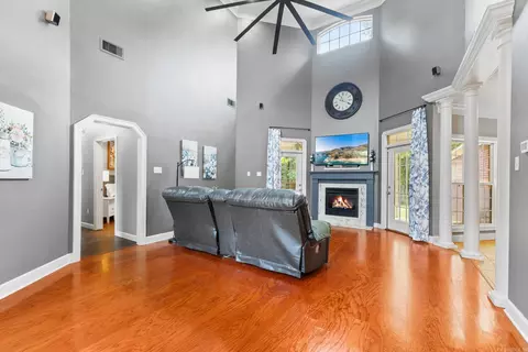 Living - 13 Mckenzie Trl, Conway, AR 72032 photo 1 of 1