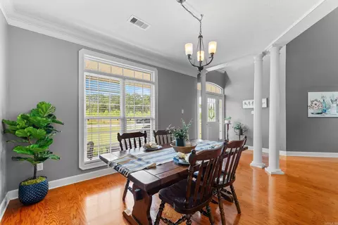 Dining - 13 Mckenzie Trl, Conway, AR 72032 photo 2 of 2