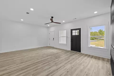Living - 11200 W Centennial Rd, Cabot, AR 72023 photo 5 of 6