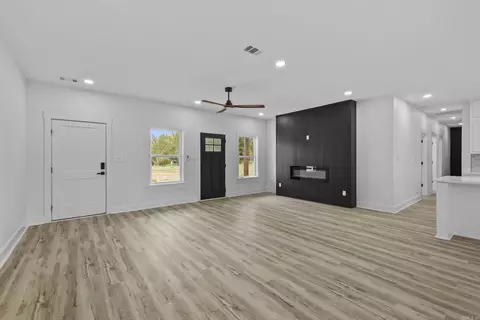 Living - 11200 W Centennial Rd, Cabot, AR 72023 photo 4 of 6