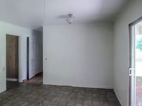Living - 528 Phillips Rd 251, Lexa, AR 72355 photo 3 of 5