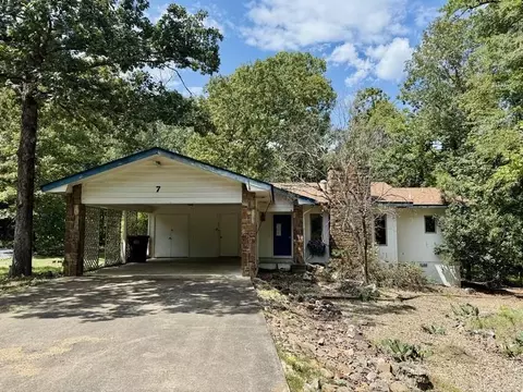7 Banda Pl, Hot Springs Village, AR 71909