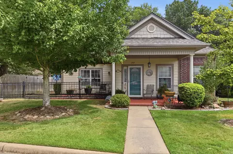 1707 Stagecoach Vlg, Little Rock, AR 72210