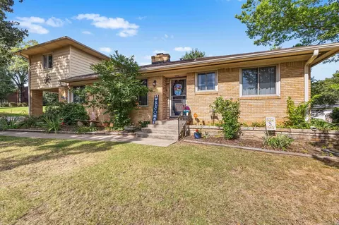 1325 Skyline Dr, North Little Rock, AR 72116
