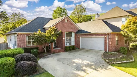 21 Duquesne Dr, Little Rock, AR 72223