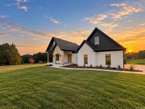 Exterior - 1 Bella View Dr, Greenbrier, AR 72058 photo 5 of 6