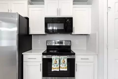 Kitchen - 9705 Zuber Rd, Alexander, AR 72002 photo 4 of 4